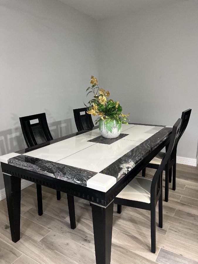 77072 New Remodeled Cute Townhome Sw Хьюстон Экстерьер фото