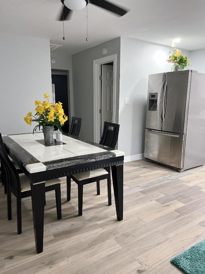 77072 New Remodeled Cute Townhome Sw Хьюстон Экстерьер фото