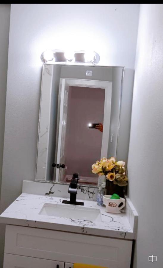 77072 New Remodeled Cute Townhome Sw Хьюстон Экстерьер фото